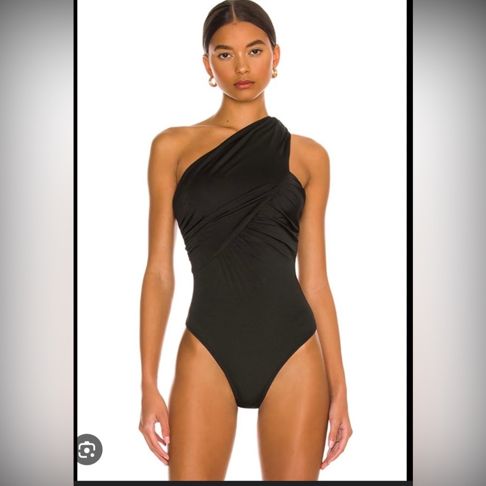 NWT Superdown Black Bailee One Shoulder Bodysuit Size Medium